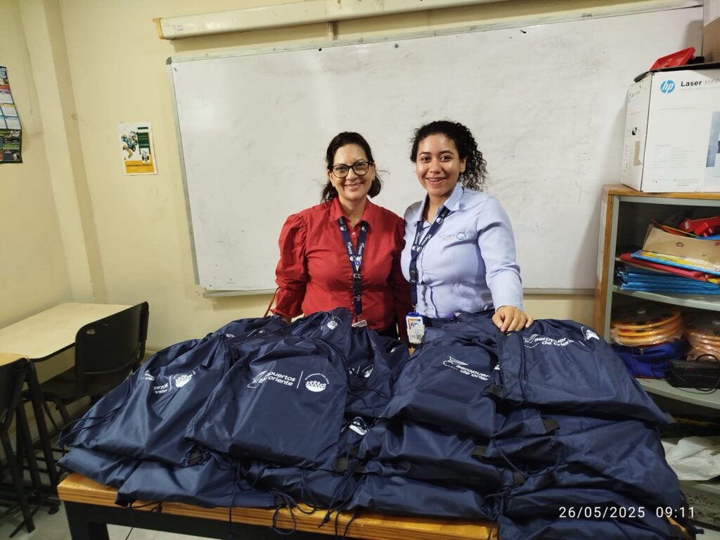 20250526 ENTREGA KIT ESCOLARES 10